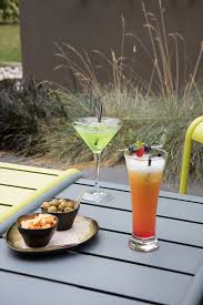 Que Diriez Vous D Un Cocktail Sur La Terrasse Du Best Western Plus Hotel Du Parc Chantilly Travelphotography Cocktail France Ho Cocktail Hotel Chantilly