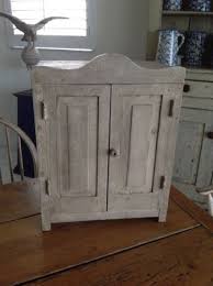 ページが見つかりません The 1800 House Primitive Furniture Log Cabin Decor Old Kitchen Cabinets