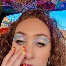 Lucy Mosley's Instagram, Twitter & Facebook