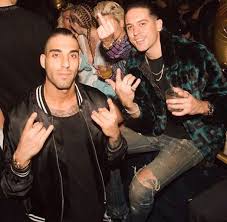 Pregnant halsey sparked engagement rumors with boyfriend and father of her child alev aydin when the pair was spotted out in malibu, california, on wednesday, may 26 — and the pop singer was. Pin By Kaylee On G Eazy Halsey And G Eazy G Eazy G Eazy And Halsey