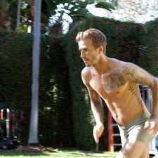 The new david beckham h&m ads are here! David Beckham Erneut Fur H M Nur In Unterwasche Kleidung Com