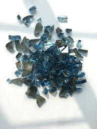 Twinkling high luster fire glass gravel stone glitter,broken glass,fire gems chips,crushed glass for fire. China 1 4 Inch Color Reflective Tempered Broken Glass China Fire Pit Glass Fireplace Glass