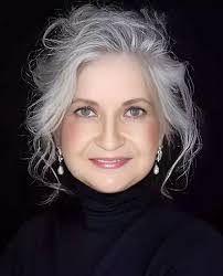 Tricia Mcgill's Instagram, Twitter & Facebook