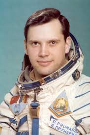 7 zile, 20 de ore și 42 de minute. Dumitru Prunariu Wikipedia