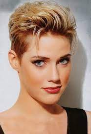 Off The Charts Pixie Style Kurzhaarfrisuren Kurzhaarschnitt Kurze Haare Frisur Ideen