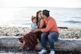 What Every Family Photographer Can Do To Create Connection During A Photoshoot Elena S B Family Photographer Family Photography Lifestyle Newborn Photography