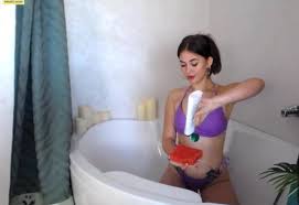 IncredibleLife Turnemeone private shower show