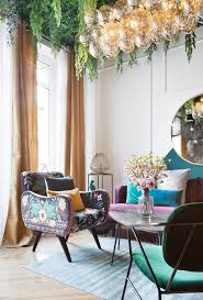 Canapé, armoire, lampe, table basse, coussin, bureau, fauteuil, commode… Salon Respira Inspiracion Por Maisons Du Monde Para Casa Decor 2019