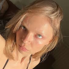 Iona Kat Murray (@shutupalastair) • Instagram photos and videos