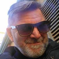 Robert Vastano's Instagram, Twitter & Facebook