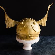 I hope you enjoyed this little golden snitch harry potter diy. Harry Potter Snitch Cake Tutorial Ashlee Marie Real Fun With Real Food