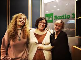 Every day, rossella panarese and thousands of other voices read, write, and share important stories on medium. Rossella Panarese Ø¹Ù„Ù‰ ØªÙˆÙŠØªØ± E Alle 17 50 Affannata Sono Scesa Nello Studio K1 Di Radio3tweet E Cosi L Ho Salutata Dal Vivo L Amica Twittera Super Elegante Eh Grazie Co Per Le Chiacchiere Post