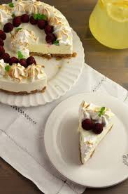 Cheesecake Cu Lamaie Si Bezea Retete Culinare By Cheesecake Food Recipes