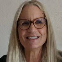 Shirley Springer's Instagram, Twitter & Facebook