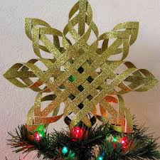And in case you haven't decorated your tree yet or came up short of christmas tree topper ideas, we've got just the solution for you. Fun Festive And Unique Diy Christmas Tree Toppers