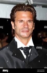 Lorenzo lamas hi-res stock photography and images