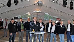 Brelingen: Die Schlagerparty zog wieder die Massen an