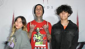 Travis barker enjoys the cabo pool with kourtney after flying for the first time since his the deadly 2008 crash he survived. Who Are Travis Barker S Kids Meet Alabama And Logan Barker