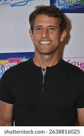 Burbank California: Over 7,982 Royalty-Free Licensable Stock Photos