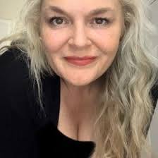 Tonya Slone's Instagram, Twitter & Facebook