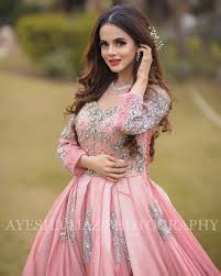 She was raised in pakistan and completed her education from pakistan. Saad S Sister In Ehd E Wafa Komal Meer S Latest Photo Shoot Pakistani Wedding Outfits Bridal Outfits Pakistani Bridal Wear