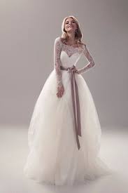 Wedding Dresses Under 1000 Our Favorite Wedding Dresses Under 1000 Dollars Trendy Wedding Dresses Wedding Dresses Unique Wedding Dresses