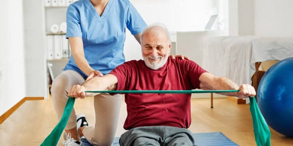 What is Senior Independent Living & What Are The Pros Over 55+ Apartments?