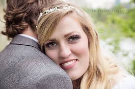 I had the pleasure of photographing this lovely couple's wedding 💒 at  Harrys water park! It was a grey and rainy day but we can't control the  weather and you must embrace