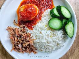 300g bahan2 ikan pelaling biji ketumbar jintan putih (kedua bahan ni di tumbuk dan ambil air shj) ibu kunyit serbuk kunyit halia bawang cili padi serai asam keping resep ikan u chilli api bahan2 1kg ikan u gaul dengan setengah sendok makan serbuk kunyit sedikit air asam. Enyabdullah Com