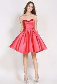 Comparez et achetez des robes de soirée pas cher sur shopalike. Robe De Cocktail En Satin Duchesse Pour Votre Soiree Chic Entre Amis