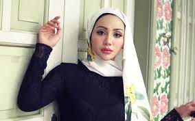 Show more posts from nadiyah.shahab. 8 Foto Cantik Nadiyah Shahab Bakal Isteri Ben Ali