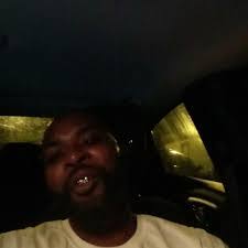 Everett Boss's Instagram, Twitter & Facebook