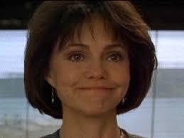 Sally Field Sally Field Hairstyles Dorothy Hamill Haircut Short Bob Hairstyles