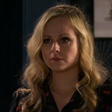 ITV Coronation Street's Tina O'Brien shares warning as she fears Sarah  being Stephen's next victim