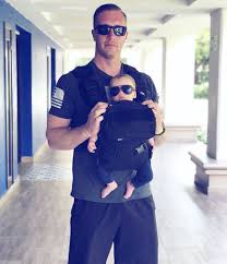 Dads Wearing Babies In Carriers Popsugar Family