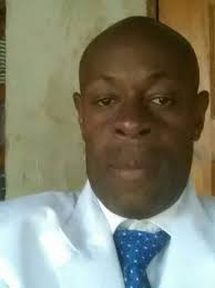 👉2e f@son legliz admistre la bib pa okour@n depi yon nèg Pastè madanm# li  tou pastè automatikman. 😭Li an@tèm li dy@bolik 1tim2 v12. Konsa anpil nan  yo ap travay pou le serpent