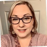 Laura Mackiewicz's Instagram, Twitter & Facebook