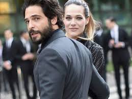 Laura chiatti e marco bocci sono marito e moglie. Laura Chiatti La Dedica A Marco Bocci Per L Anniversario Di Matrimonio