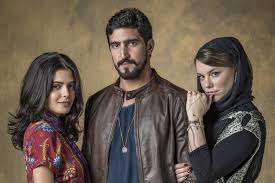 Órfãos da terra é uma telenovela brasileira produzida pela rede globo, exibida desde 2 de abril de 2019, substituindo espelho da vida conta com julia dalavia, renato góes, alice wegmann, carmo dalla vecchia, anajú dorigon, rodrigo simas, kaysar dadour e danton mello nos papeis principais. Orfaos Da Terra Ultimas Noticias Gzh