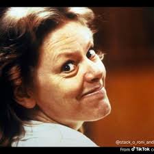 Fight breaks out at Fairlane Mall, (Dearborn, Michigan). (Note: Video was  posted