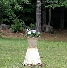 Bird Bath Well Cover Flower Pots Inverted Glued Together And Planted To Cover The Well Cap In The Yard Flower Pots Bird Bath Outdoor Decor