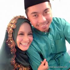 Anne ngasri's films include dunia baru: Anne Ngasri Bertunang Dengan Ahli Politik Berstatus Duda Sensasi Selebriti