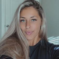 Free school uniforms available for pickup, seeking size 6 jumper