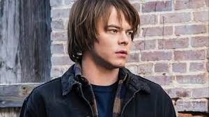 Stranger Things’ Charlie Heaton Spotted at Fremantle Markets