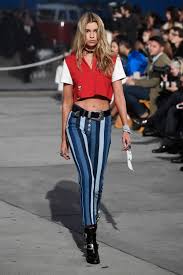 tommy hilfiger s latest collection featured basically every it girl ever it was good fashion tommy hilfiger fashion stella maxwell
