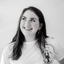 Geraldine Lang is a writer and literary assistant from Glasgow. She was a  finalist for @bbcwriters 's Alfred Bradley Bursary Award for her first  feature film script 'Dirty Money' We loved working