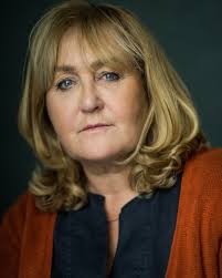 Lynn Roden's Instagram, Twitter & Facebook