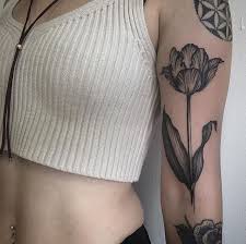 Tulip Tattoo On The Arm Flower Tattoo In 2020 Tulip Tattoo Floral Tattoo Sleeve Tattoos