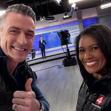 Lions vs. the reigning champs — let's go! 🦁🔥 All set with  @kimberlygilltv, @joelsebastianelli and @heyitsmehobie — to kick off our  pregame show before Detroit takes