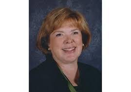 Diane Deering's Instagram, Twitter & Facebook